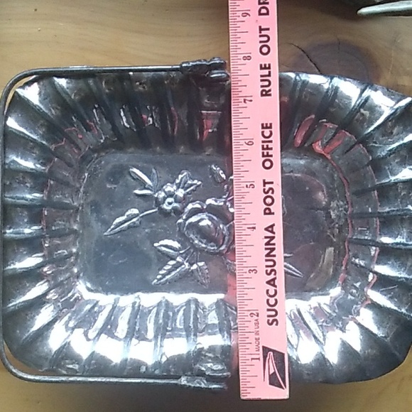 βοΈ Exquisite Silver FLORAL Quadruple PLATED FOOTED BRIDAL BASKET - Picture 3 of 16